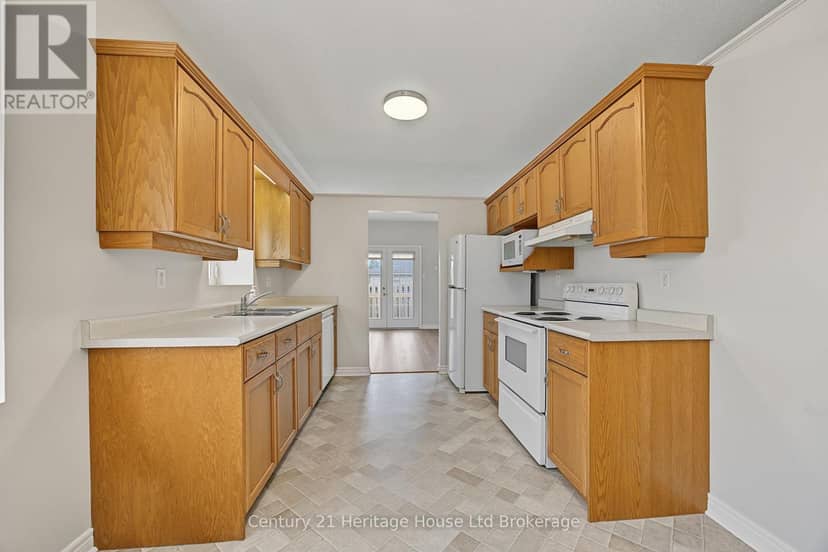 1 - 105 King Street — photo 11 of 37