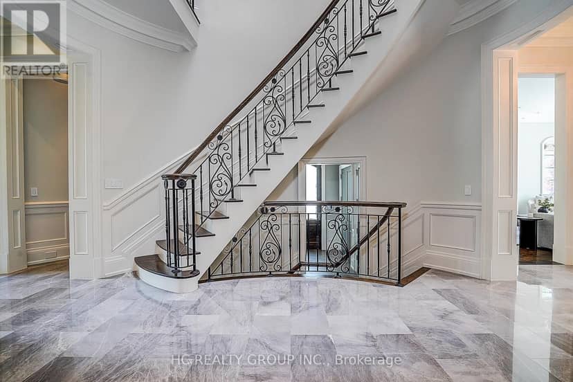 119 Strathallan Boulevard — photo 11 of 40