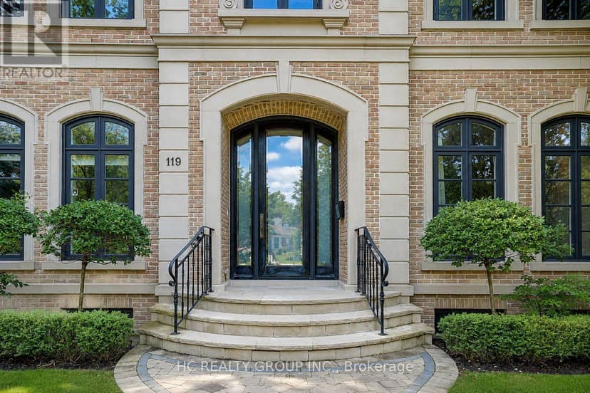 119 Strathallan Boulevard, Toronto, photo 2