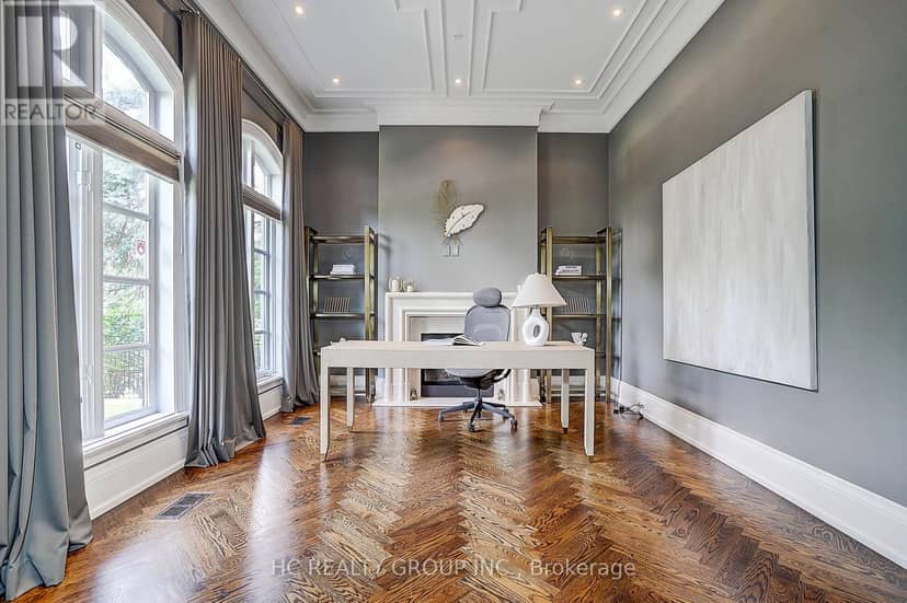 119 Strathallan Boulevard — photo 9 of 40