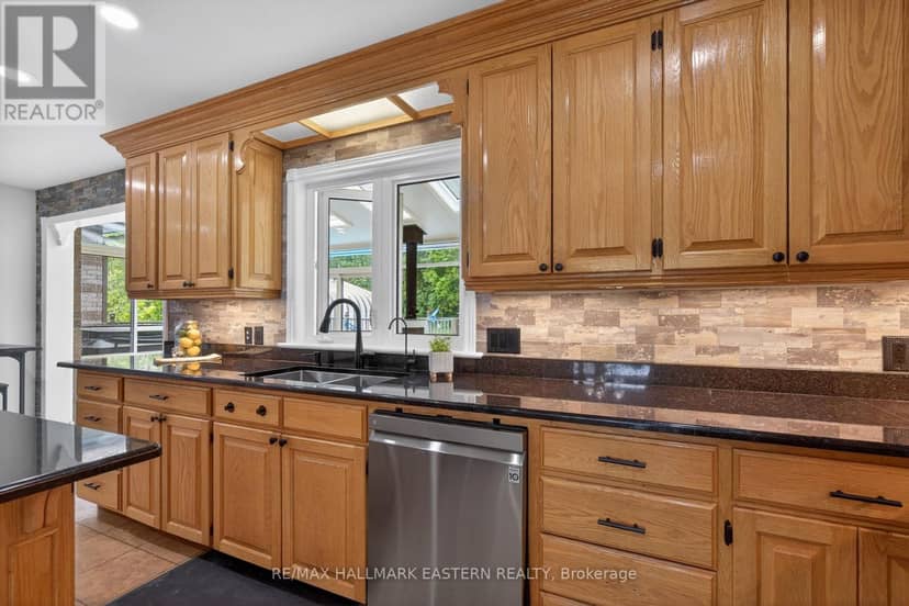4038 Spring Road — photo 11 of 40