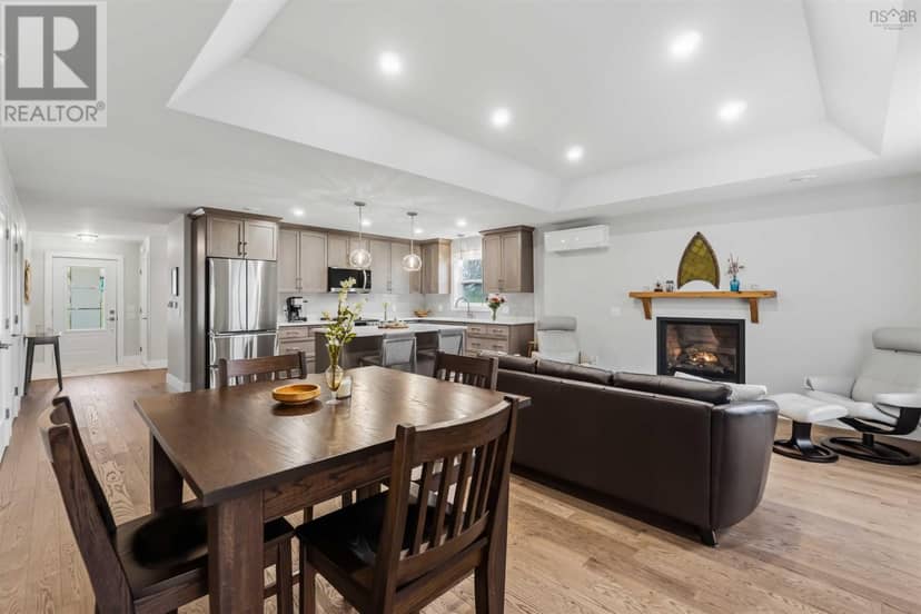 105 Town Road, Falmouth, photo 8