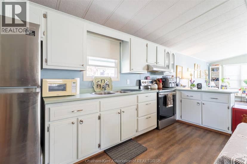 144 Dunkirk DRIVE — photo 17 of 30