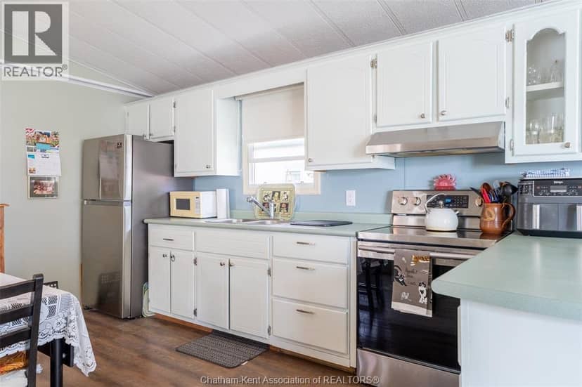 144 Dunkirk DRIVE — photo 18 of 30