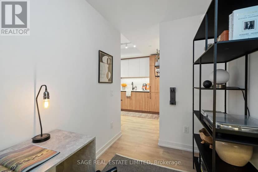 606 - 150 Logan Avenue — photo 8 of 26