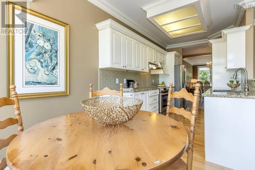5 Arthur Lismer Court — photo 21 of 40