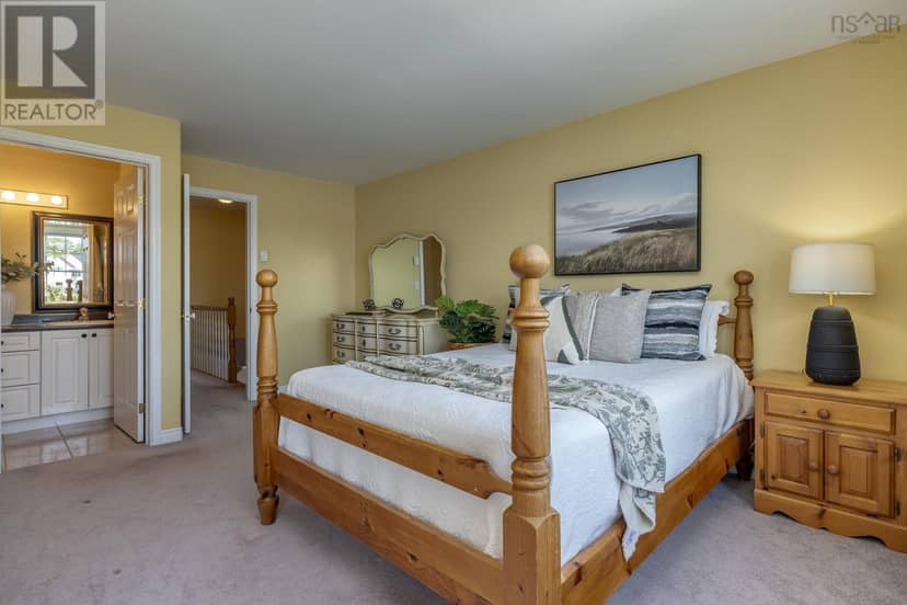 5 Arthur Lismer Court — photo 33 of 40