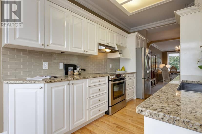 5 Arthur Lismer Court — photo 20 of 40