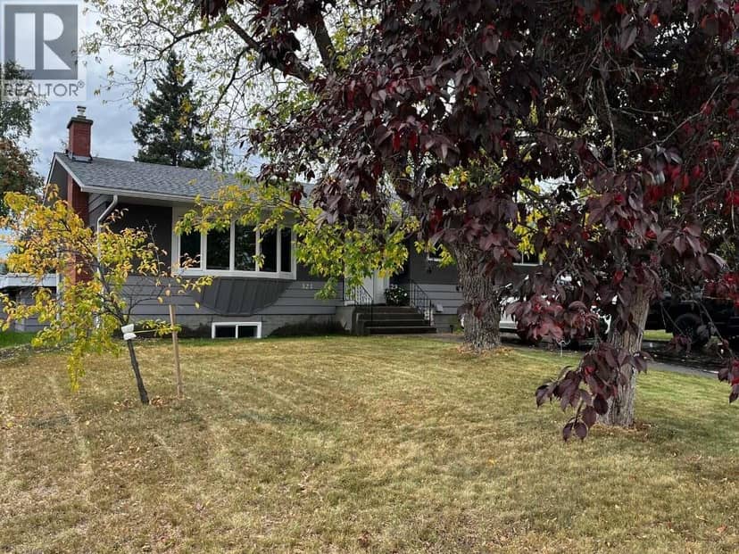 321 N OGILVIE STREET, Prince George, photo 2