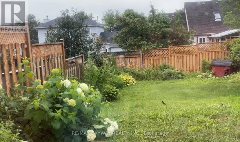 282B Brock Street W — photo 31 of 32