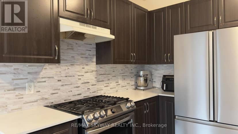 2170 Lozenby Street — photo 12 of 23