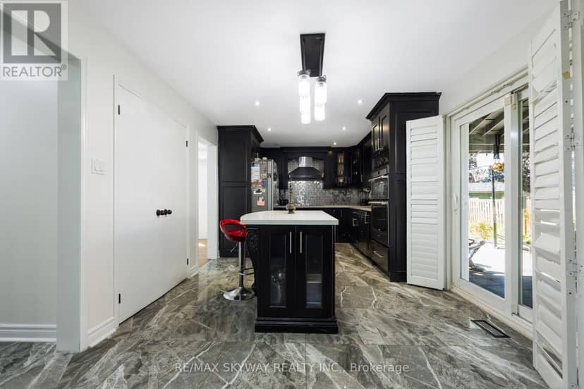 743 Winterton Way — photo 9 of 40