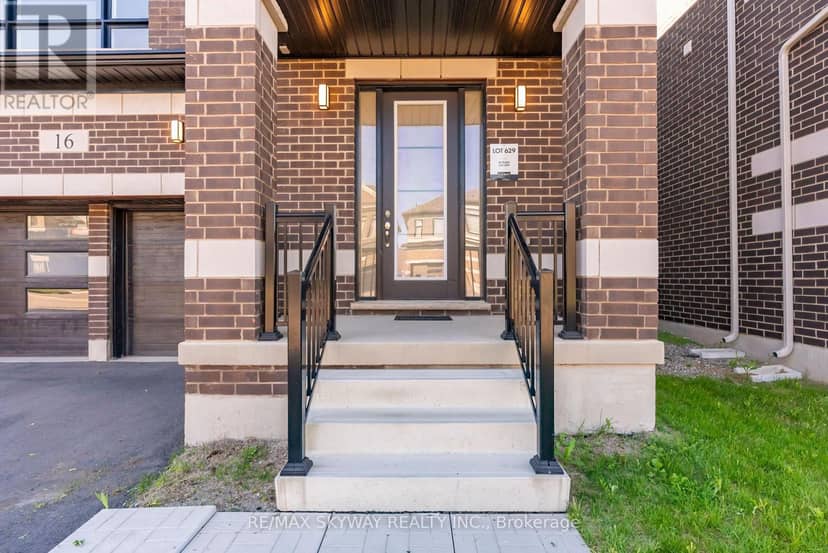 16 Tyler Avenue — photo 4 of 40