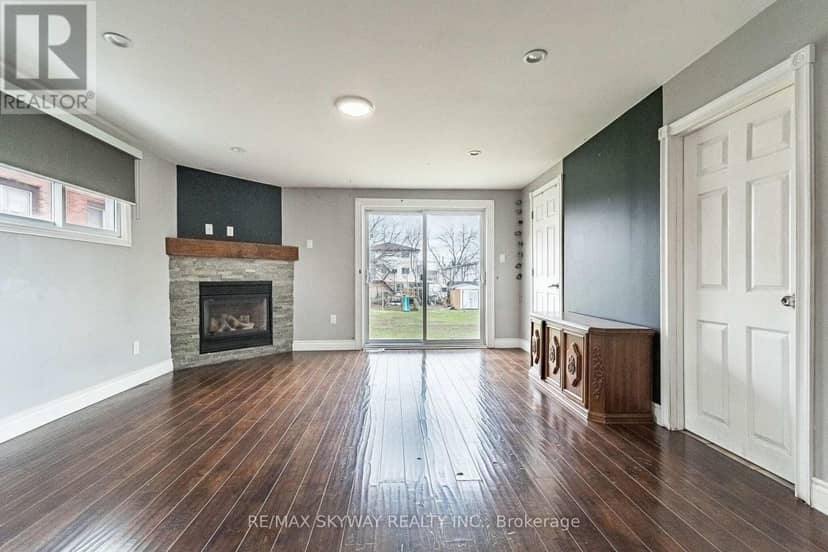 1230 Duke Street — photo 11 of 40