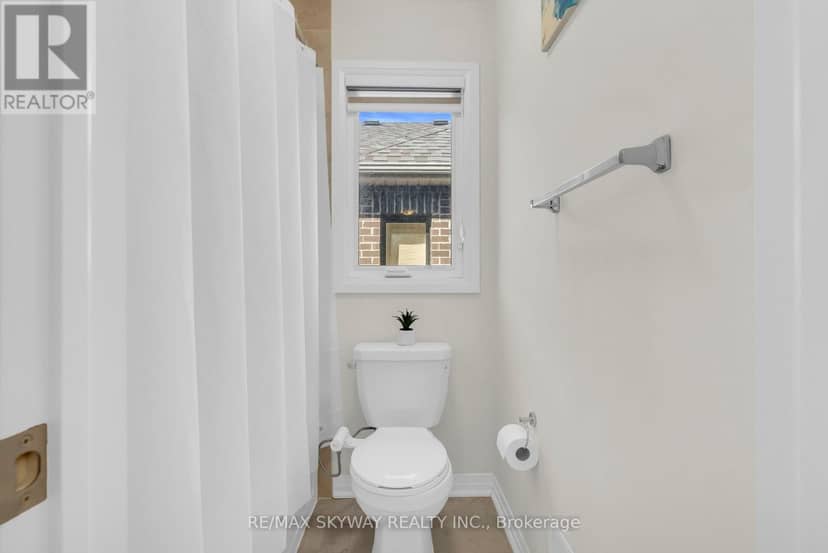 16 Tyler Avenue — photo 40 of 40