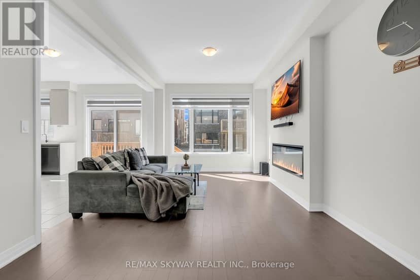 16 Tyler Avenue — photo 10 of 40