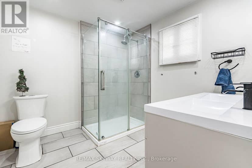 1230 Duke Street — photo 36 of 40