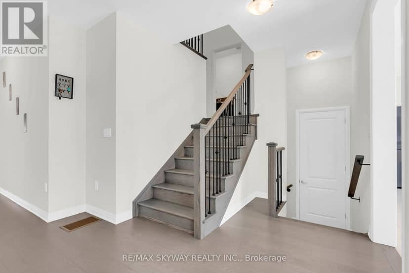 16 Tyler Avenue — photo 21 of 40