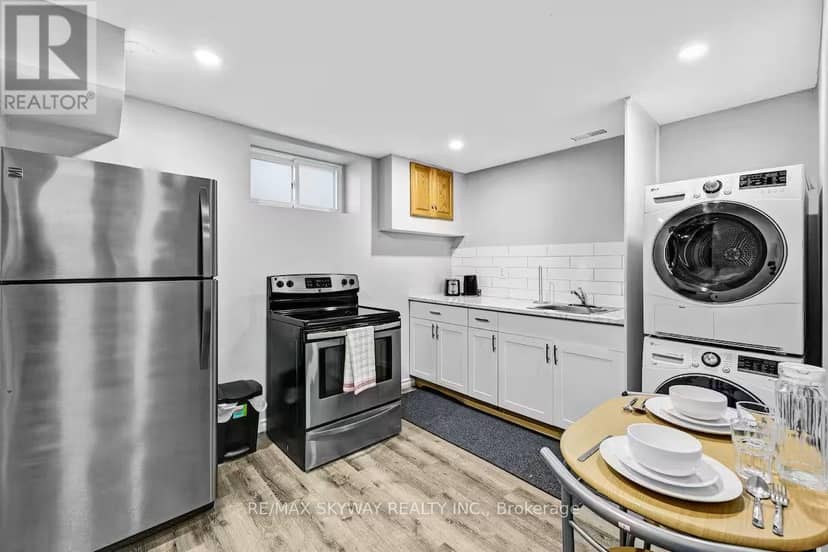 6292 Bellevue Street — photo 13 of 22