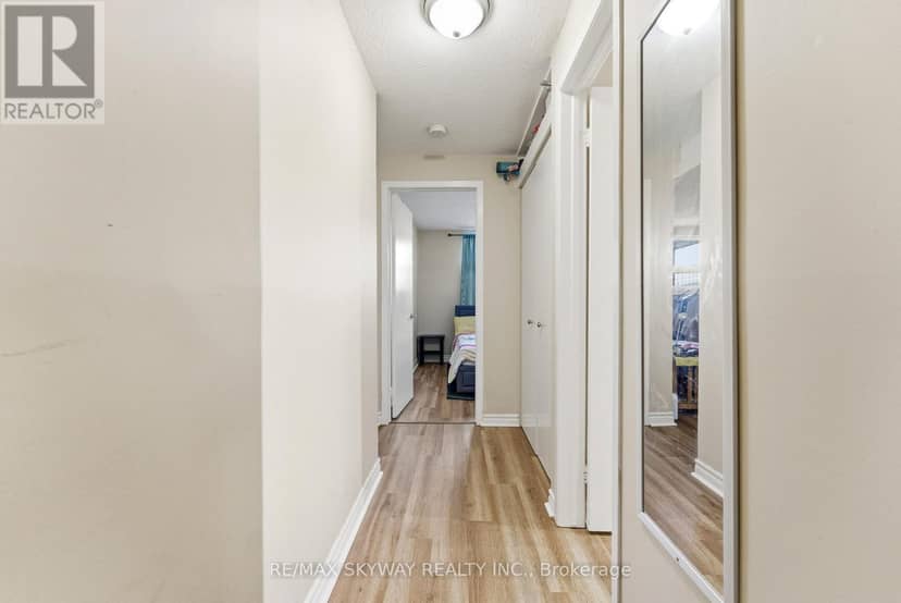 103 - 25 College Street E, Belleville, photo 5