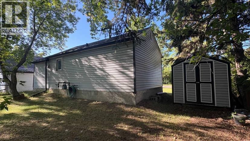 1206 6 Avenue, Wainwright, photo 3