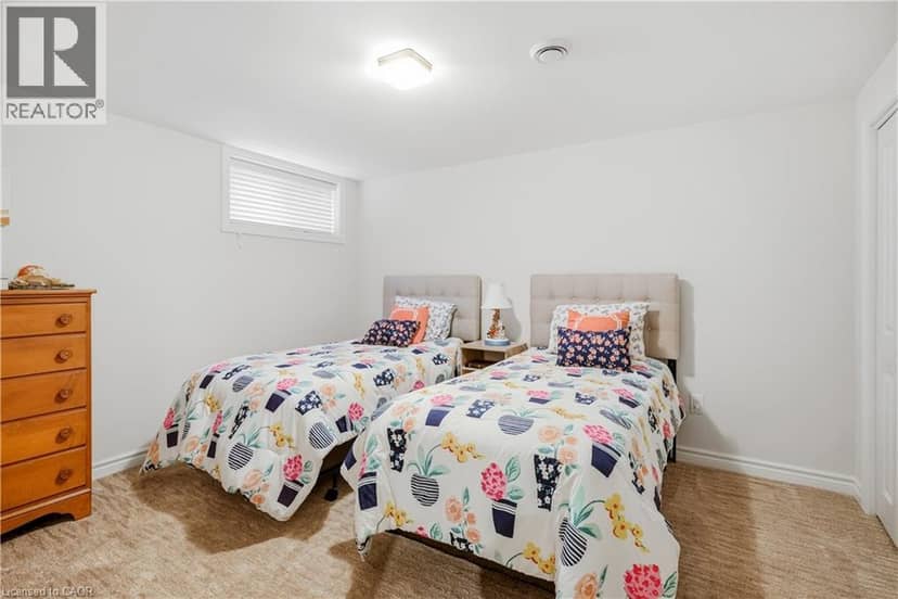 618 VICTORIA Street — photo 28 of 39