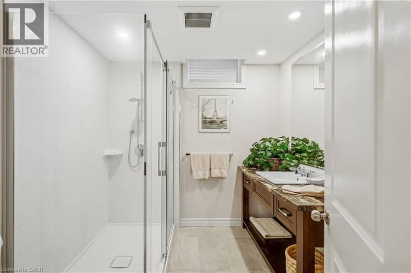618 VICTORIA Street — photo 29 of 39