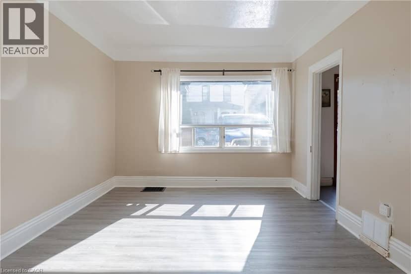 111 WEST Avenue N — photo 4 of 21