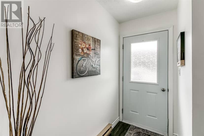 168B Ottawa AVE — photo 8 of 34
