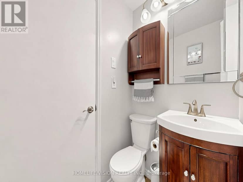 9 Lyndfield Crescent — photo 34 of 40
