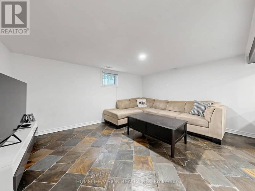 9 Lyndfield Crescent — photo 36 of 40
