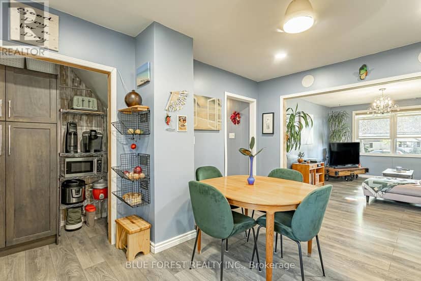 354 Calgary Street — photo 14 of 40