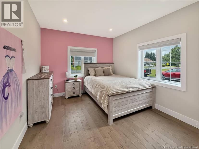 34 Highland Drive — photo 18 of 40