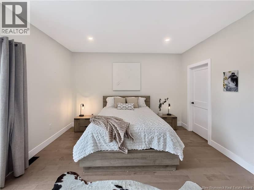 34 Highland Drive — photo 11 of 40