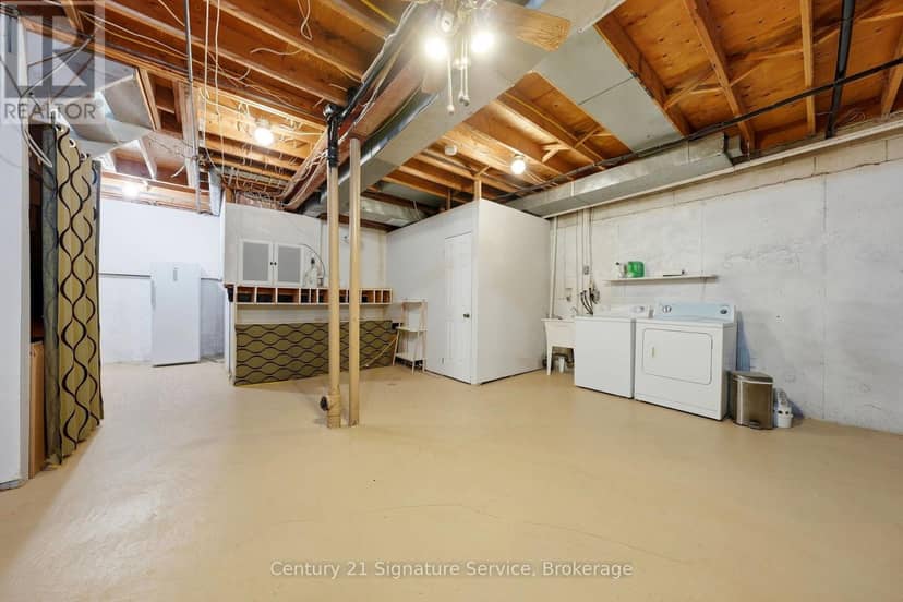 8 - 500 Silverthorne Crescent — photo 25 of 28