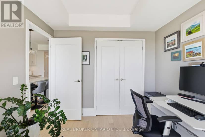 606 - 25 Malcolm Road — photo 11 of 27
