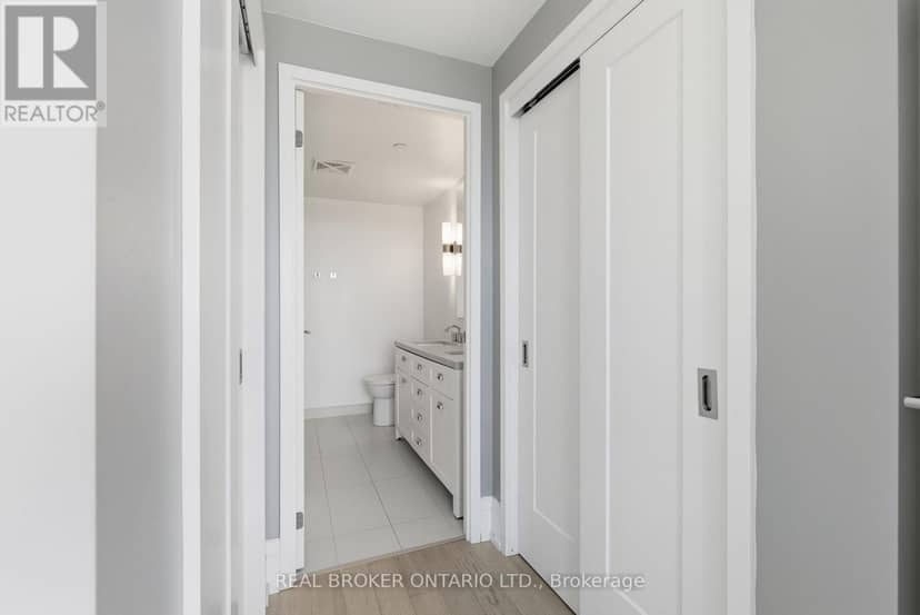606 - 25 Malcolm Road — photo 15 of 27