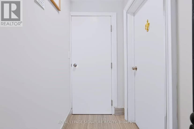 23 Myrtle Avenue, Toronto, photo 6