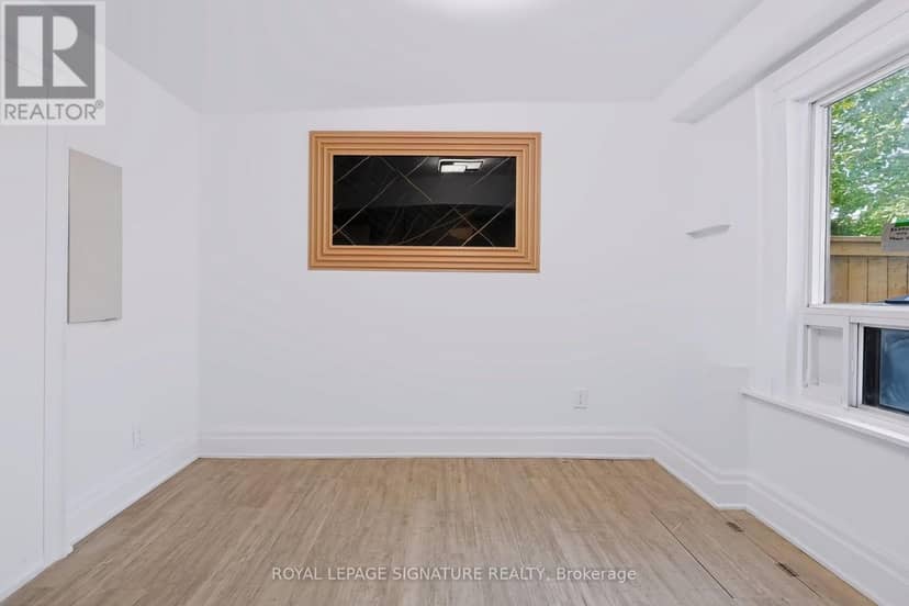 23 Myrtle Avenue, Toronto, photo 7