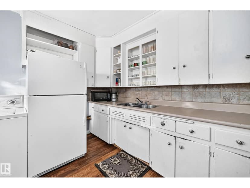 12440 82 ST NW — photo 9 of 40
