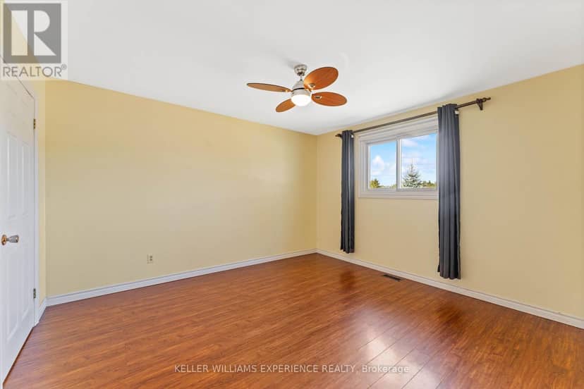 2341 Sunnidale Road — photo 14 of 38