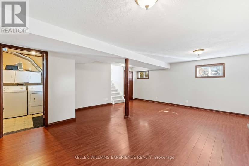 2341 Sunnidale Road — photo 19 of 38