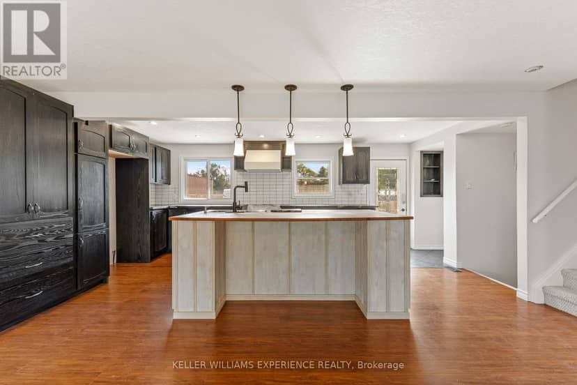 2341 Sunnidale Road, Springwater, photo 7