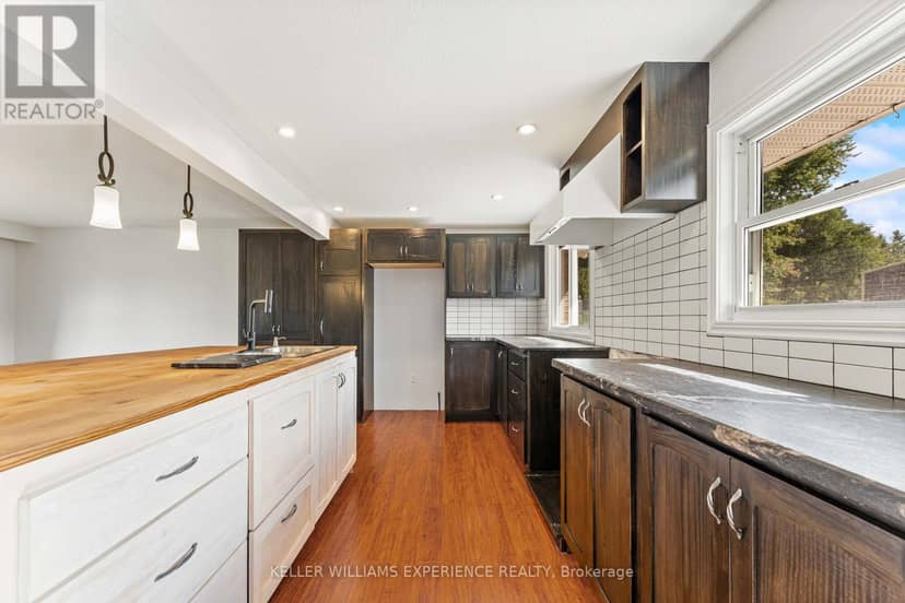 2341 Sunnidale Road — photo 9 of 38