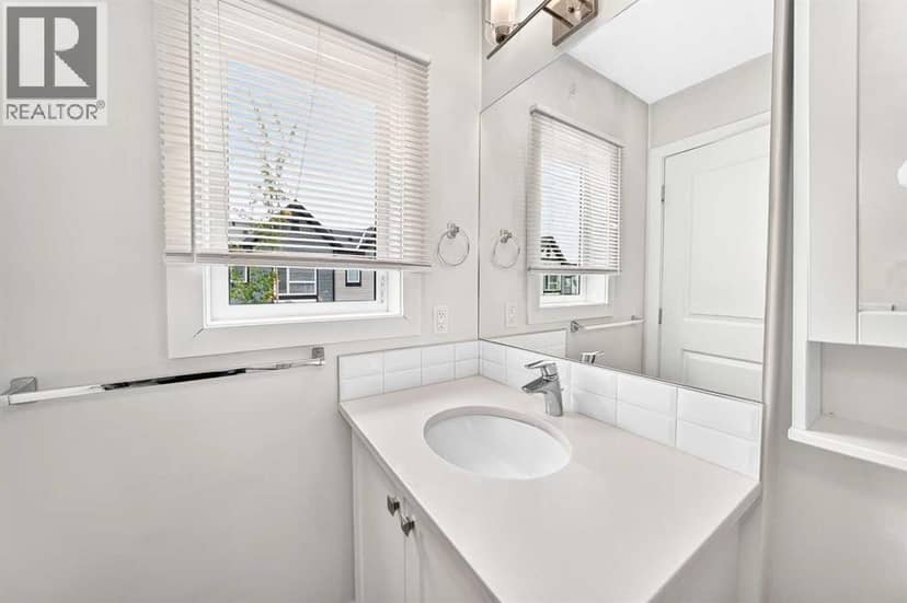 208, 15 Evanscrest Park NW — photo 20 of 35
