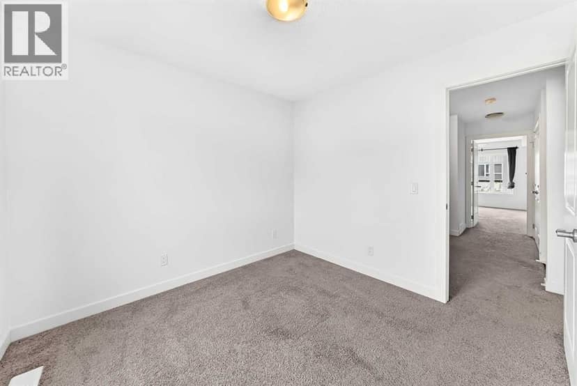 208, 15 Evanscrest Park NW — photo 29 of 35