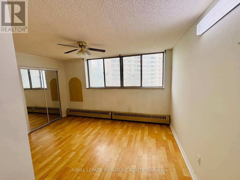 408 - 330 Dixon Road, Toronto, photo 7
