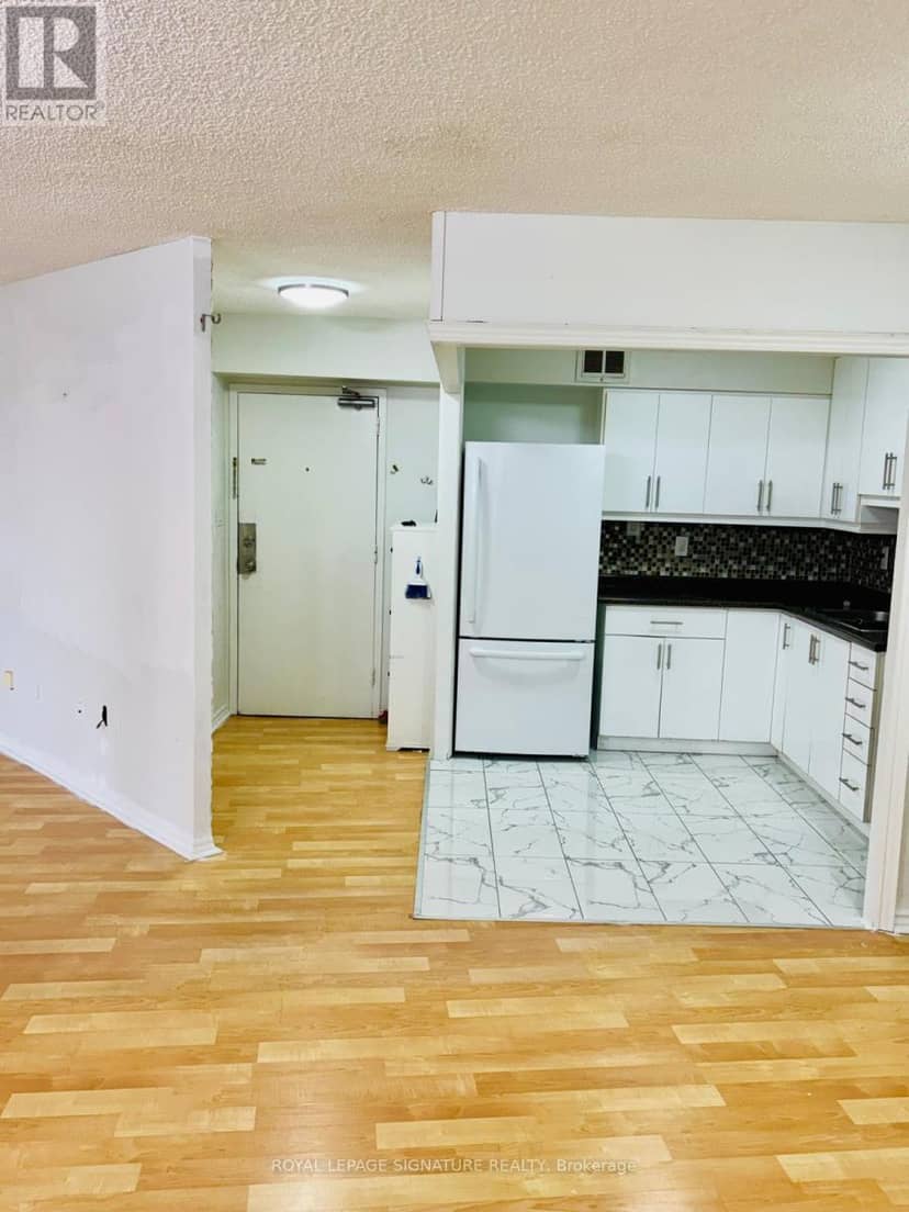 408 - 330 Dixon Road, Toronto, photo 8