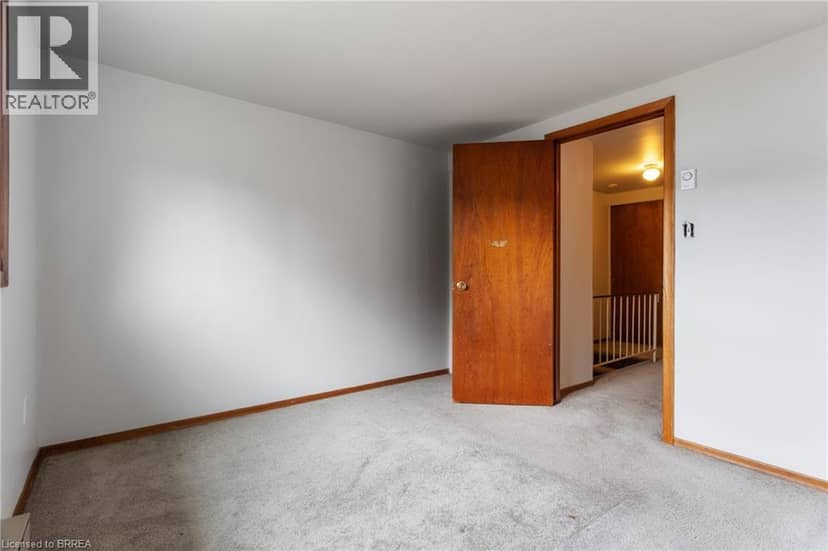 18 OAKHILL Drive Unit# 12B — photo 20 of 40