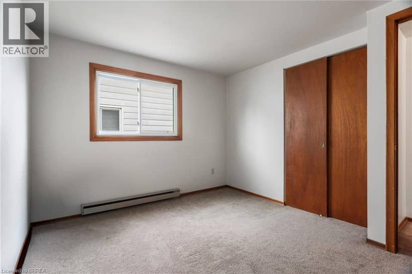 18 OAKHILL Drive Unit# 12B — photo 22 of 40